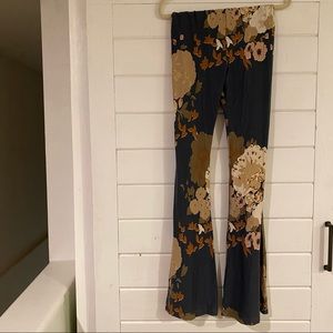 Novella Royale Janis Bells